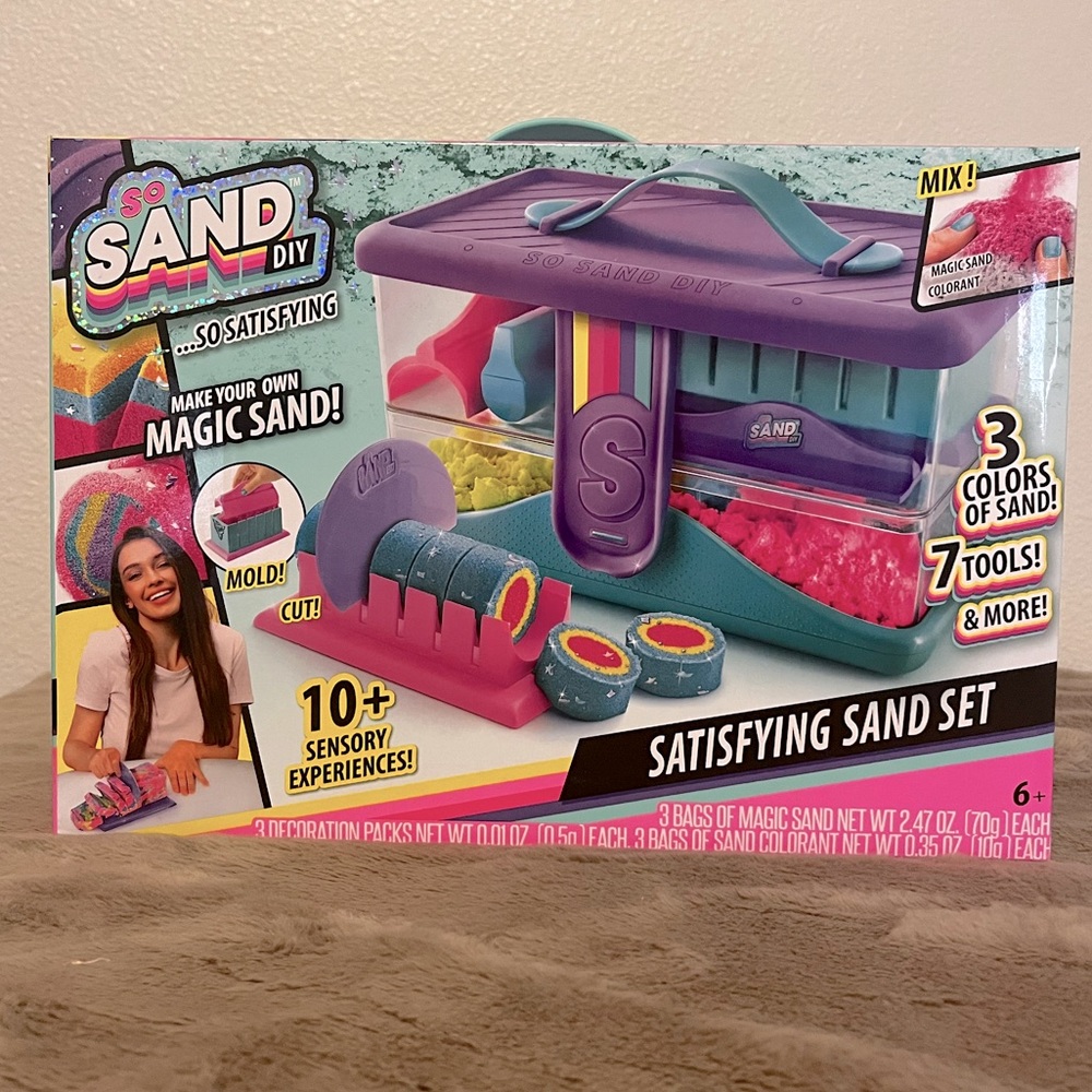 New - Kinetic Sand DIY